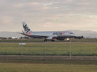 VH-XSJ