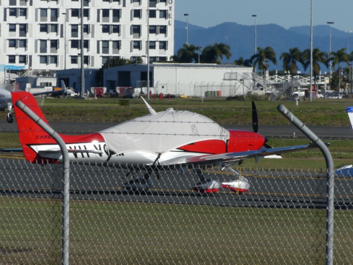 VH-VOM
